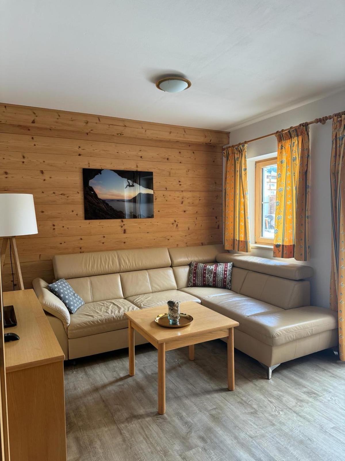 Weinzeit Chalet Konigsleiten Kültér fotó